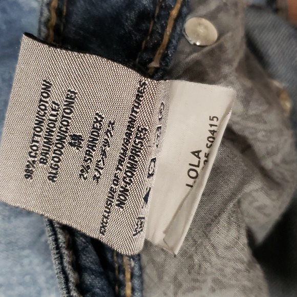 (27W/31L) Silver Jeans Co. Lola Distressed Faded Light Wash Bootcut Jeans - Picture 4 of 11